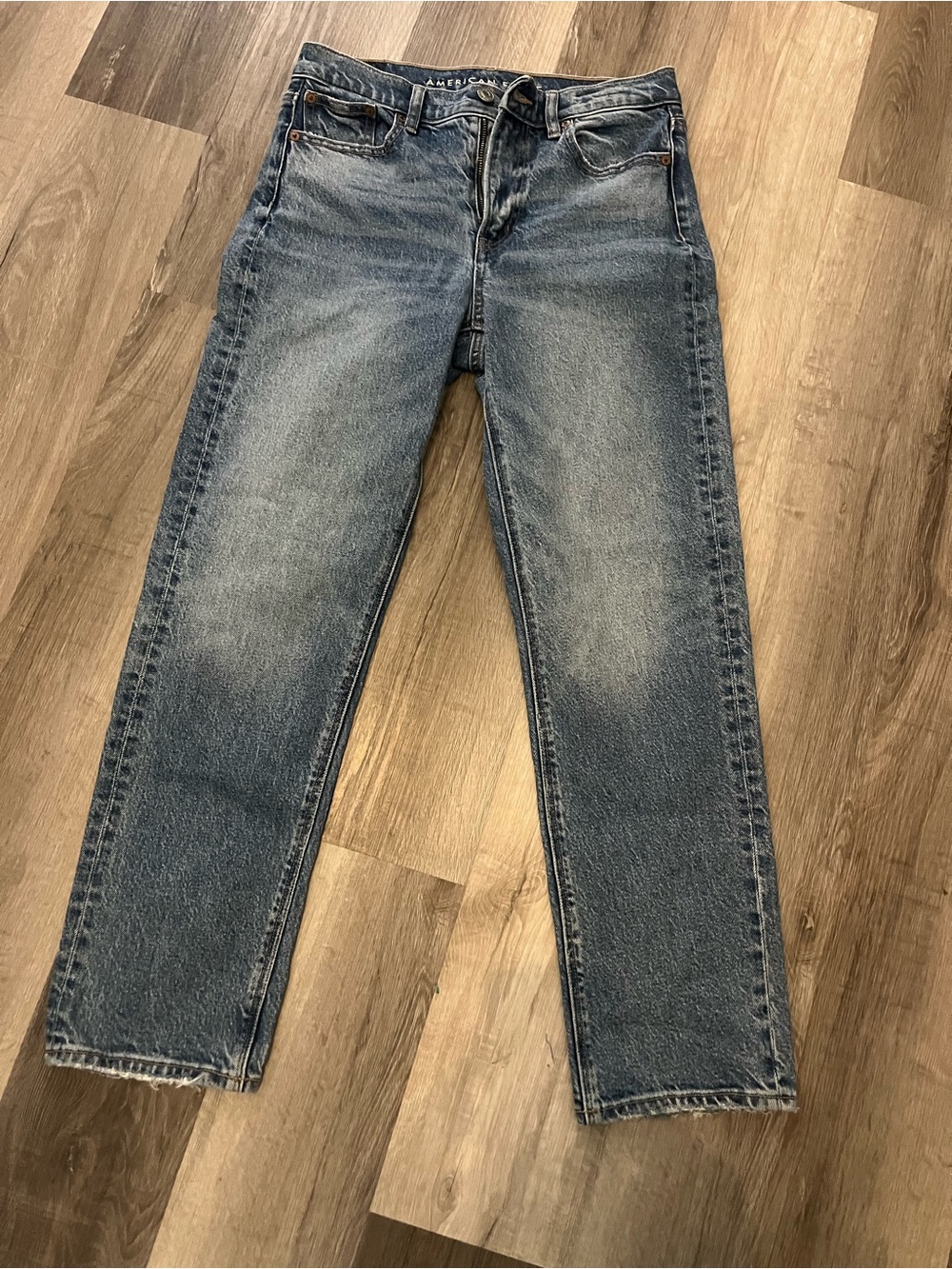 American Eagle Outfitters Men's Washed Blue Straight Jeans